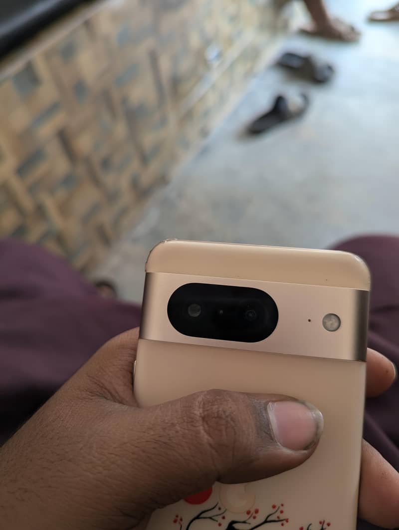 Google Pixel 8 7