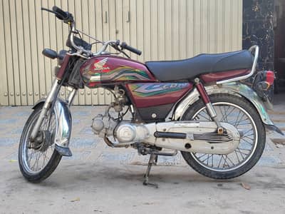 Honda CD 70 Red 2023
