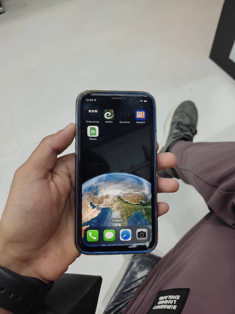 Apple iPhone X 3