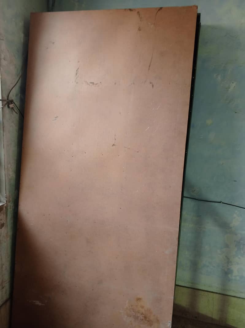 پرچون کی دوکان کے لیے لکڑی کے رانک ہیی جس کو چاہے 0