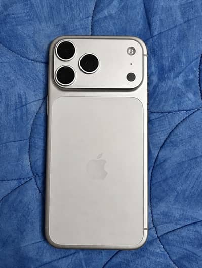 iPhone 17 Pro Max Silver - 256 gb