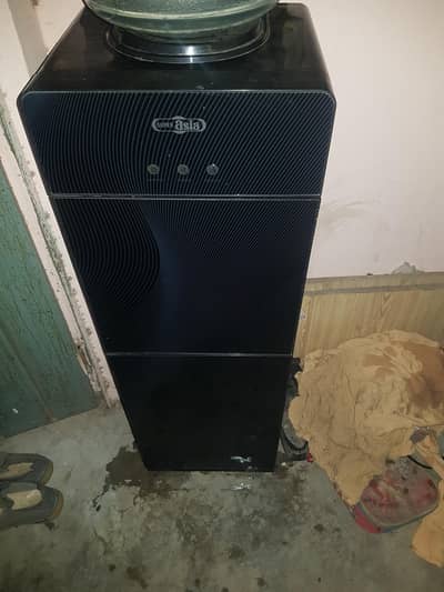 water dispenser