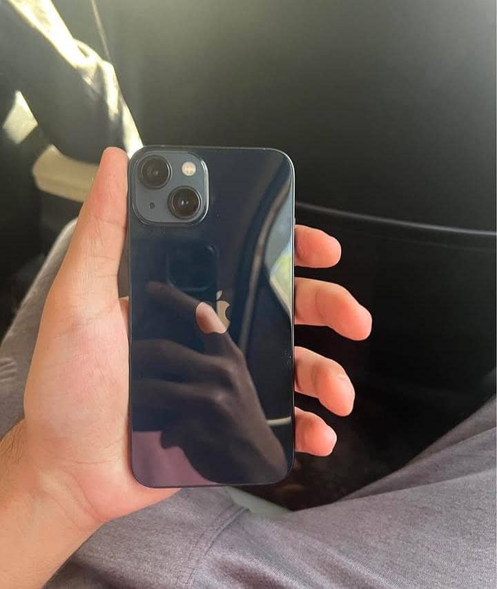 Apple iPhone 13 4
