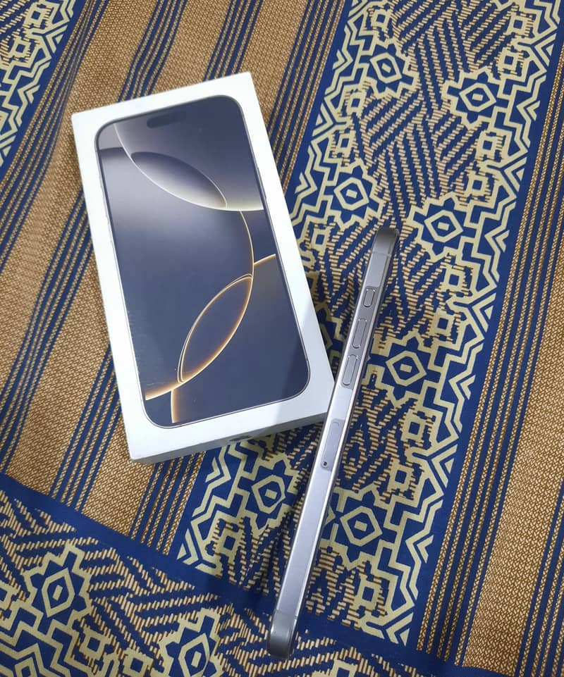 iPhone 16 Pro Max 7