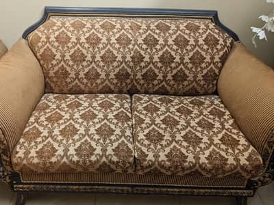 Elegant Carved Wood Sofa Set – Black & Gold Finish (7-Seater, 3+2+1+1)