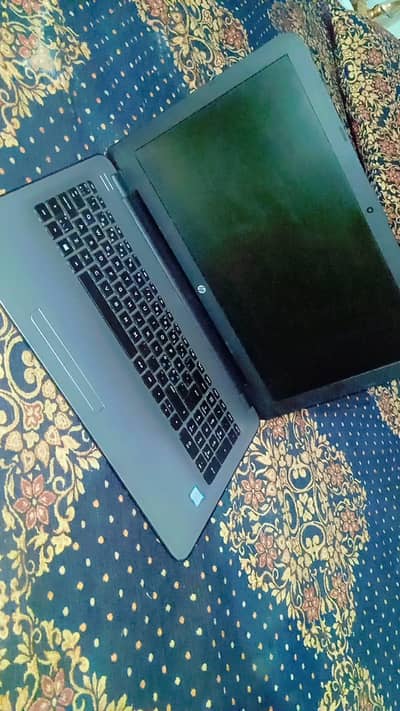Hp core i3 7th generation laptop | SSD fast performance | 10/10 condi