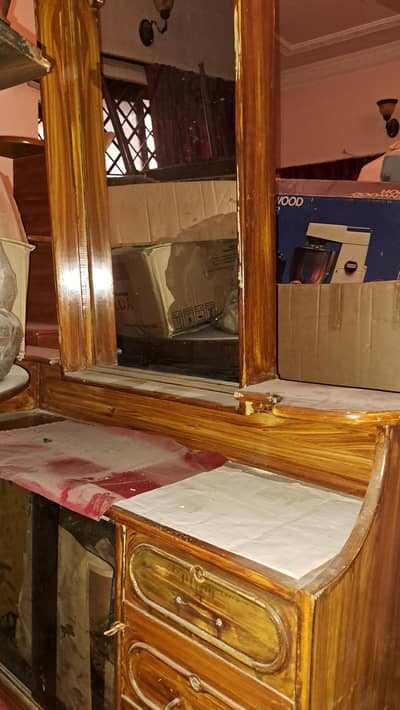 dressing table