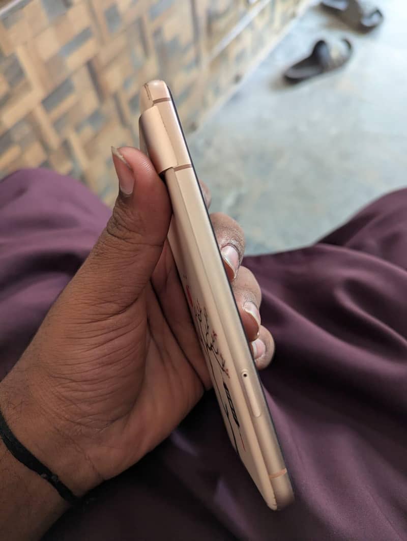 Google Pixel 8 5