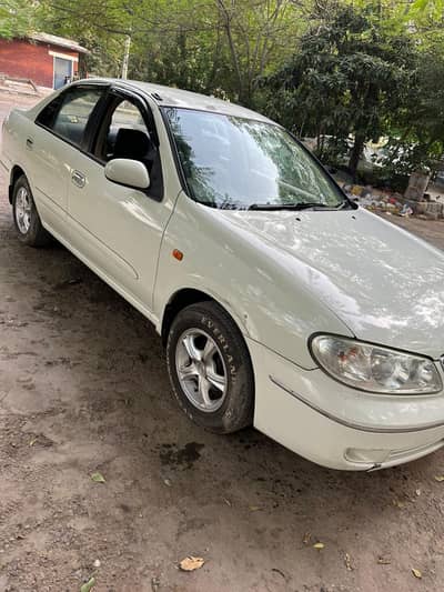 Nissan Sunny 2005