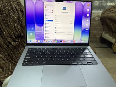 Apple M1 Pro | 16-512 GB | 14 Inch | 96 Battery Health