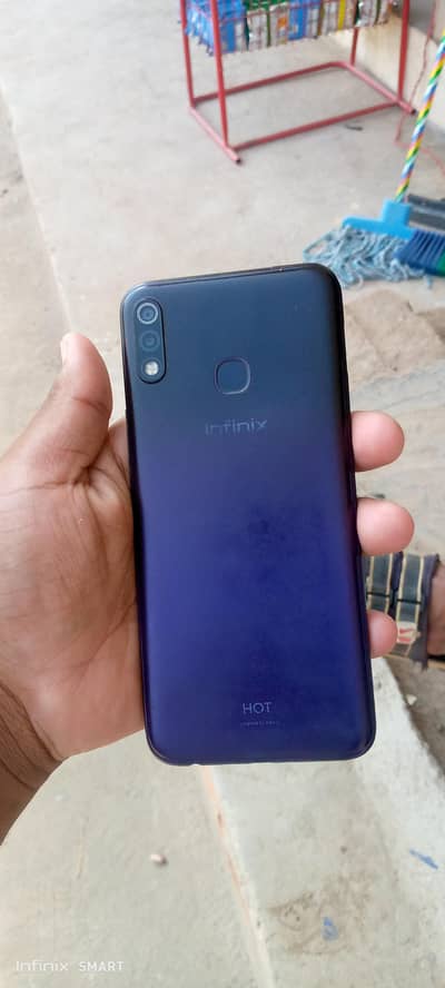 Infinix Hot 8 Lite
