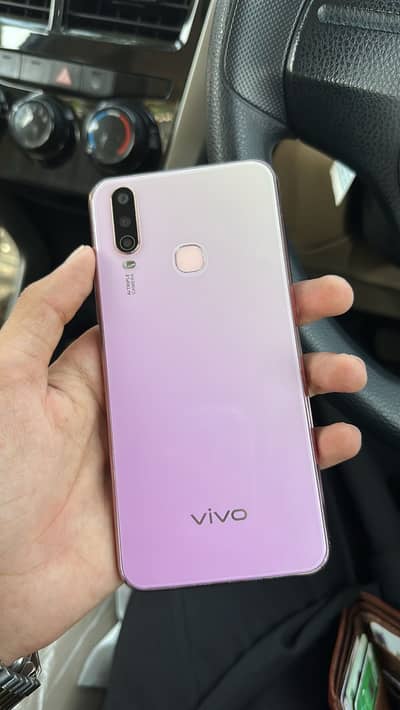 Vivo Y17