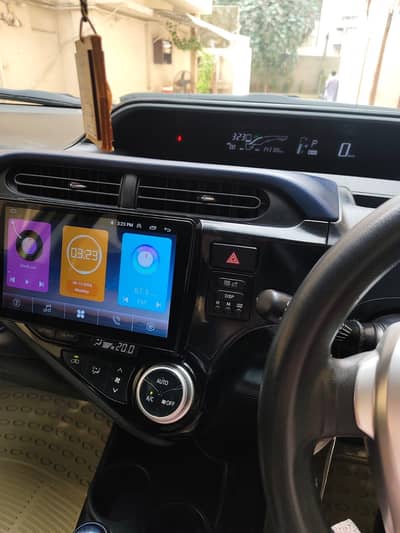 Toyota Aqua 2015