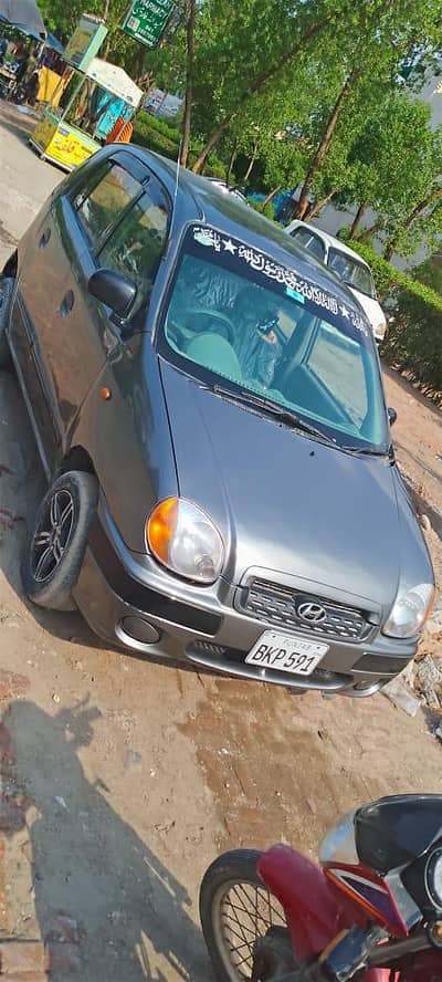 Hyundai Santro 2004 Neat and clean
