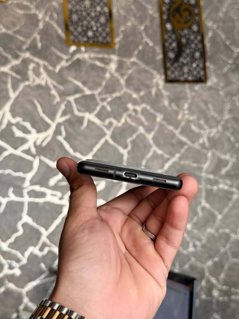 Google Pixel 6a 4