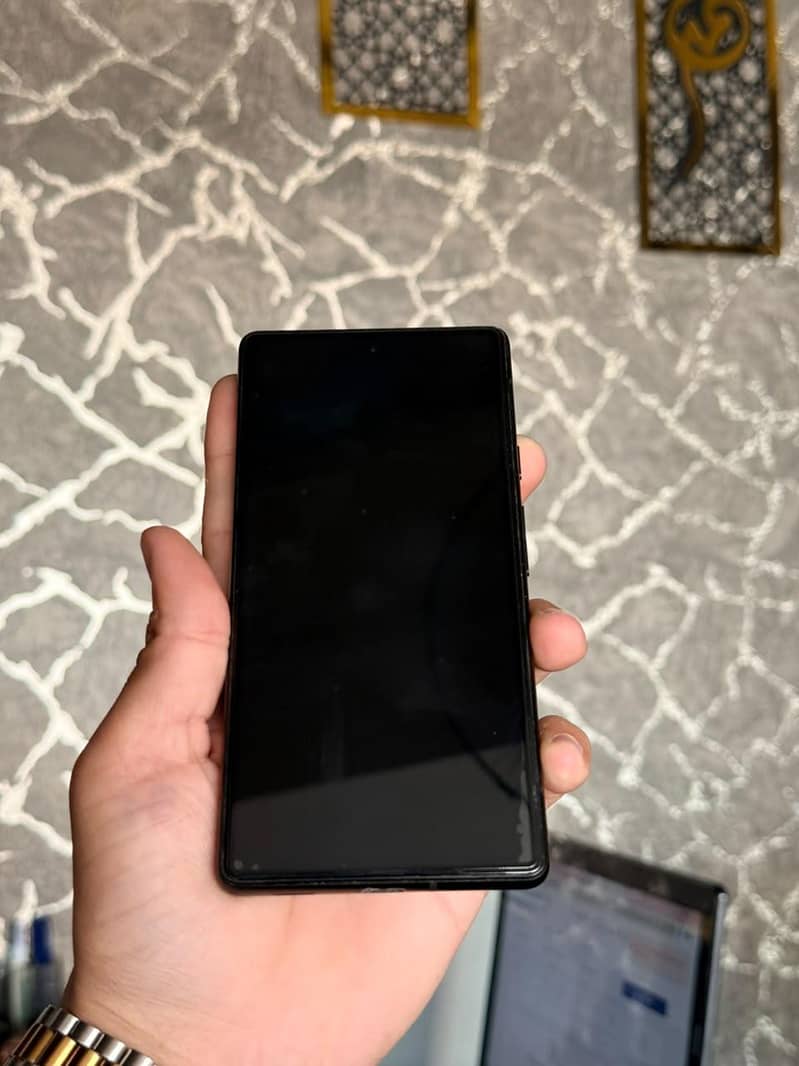 Google Pixel 6a 5