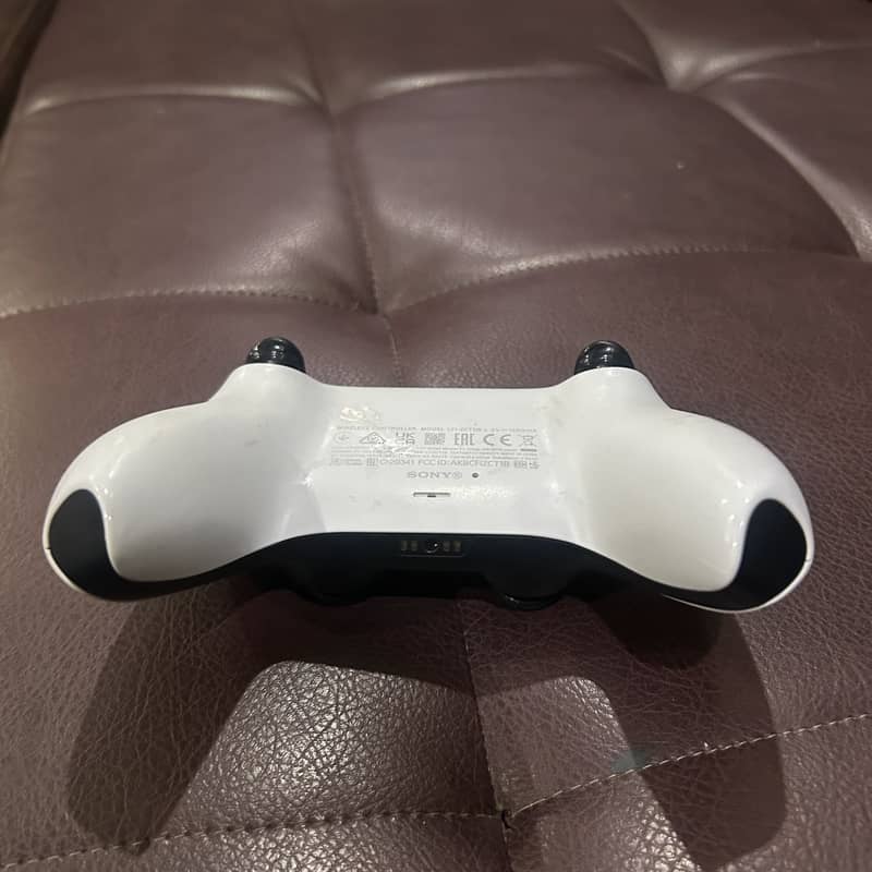 PlayStation 5 controller 0