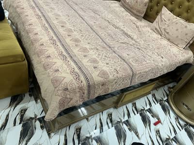 Bed Side Tables With Dressing With Puffy