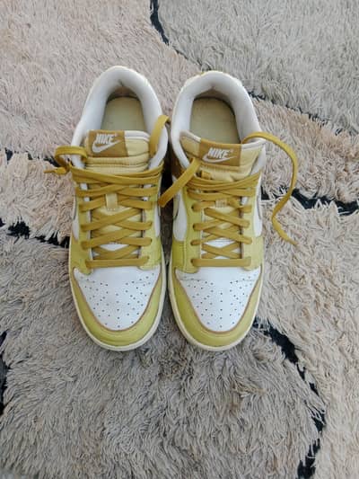 Nike Dunks Golden Yellow