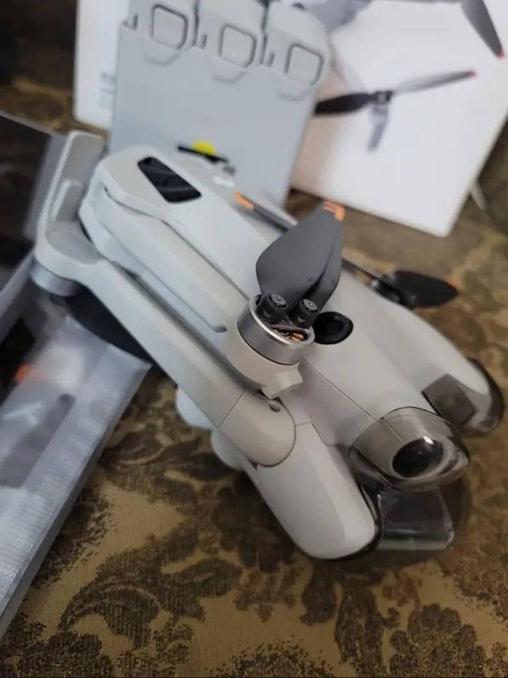 DJI mini 4pro 3