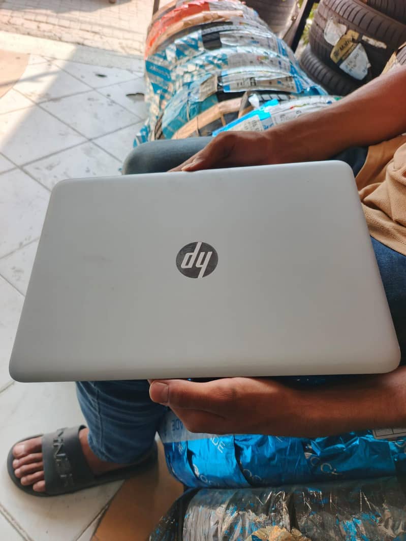 laptop 0