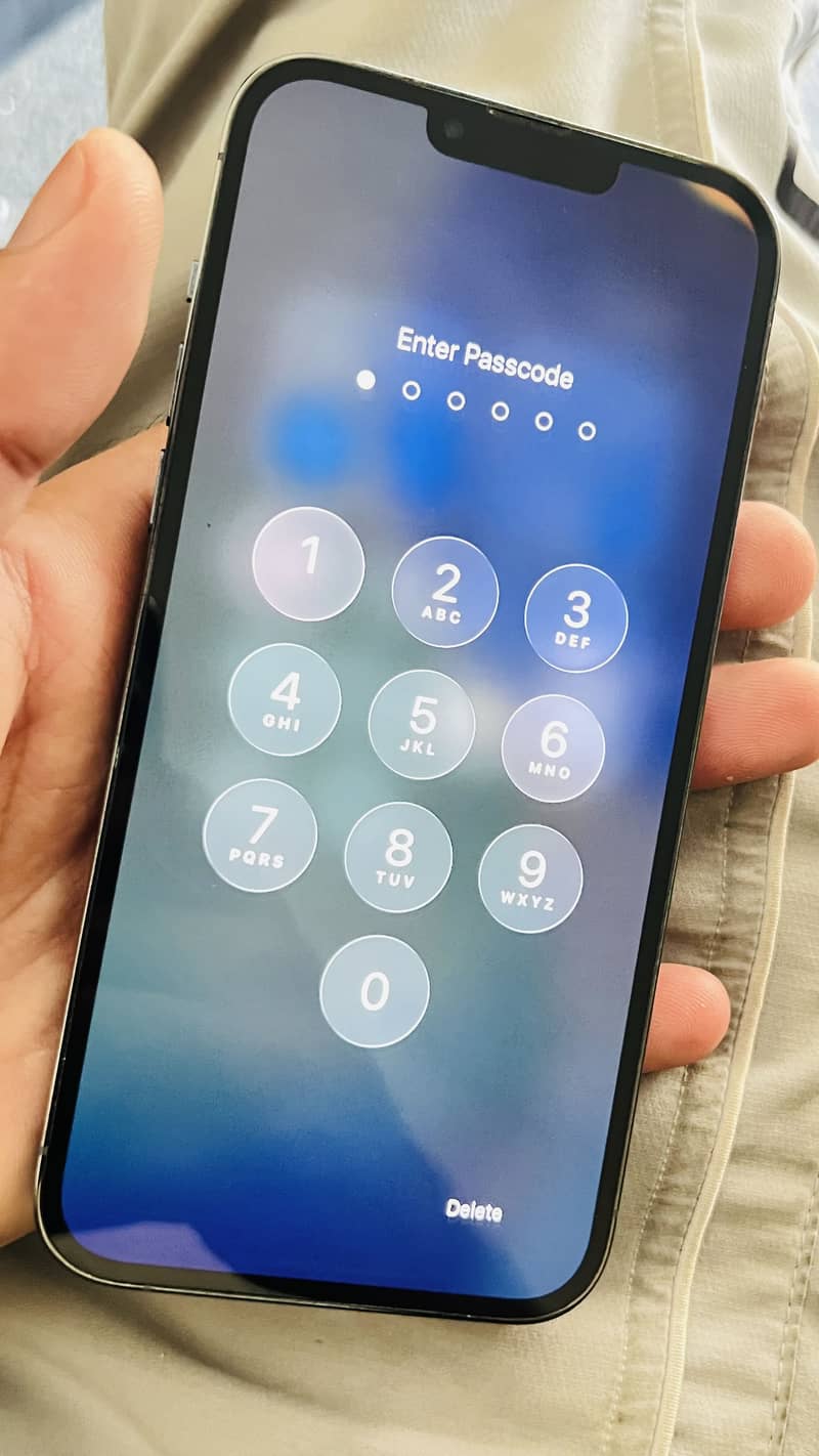 Apple iPhone 13 Pro Max 2