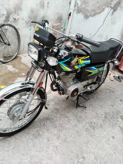 Honda cg 125 model 2025/2026