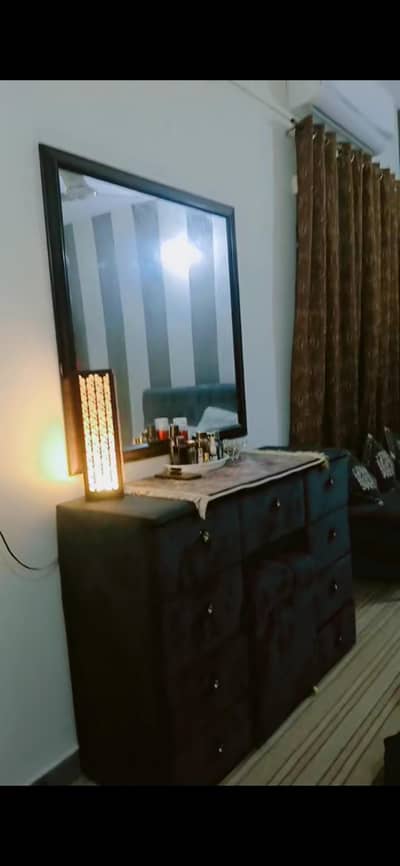 dressing table