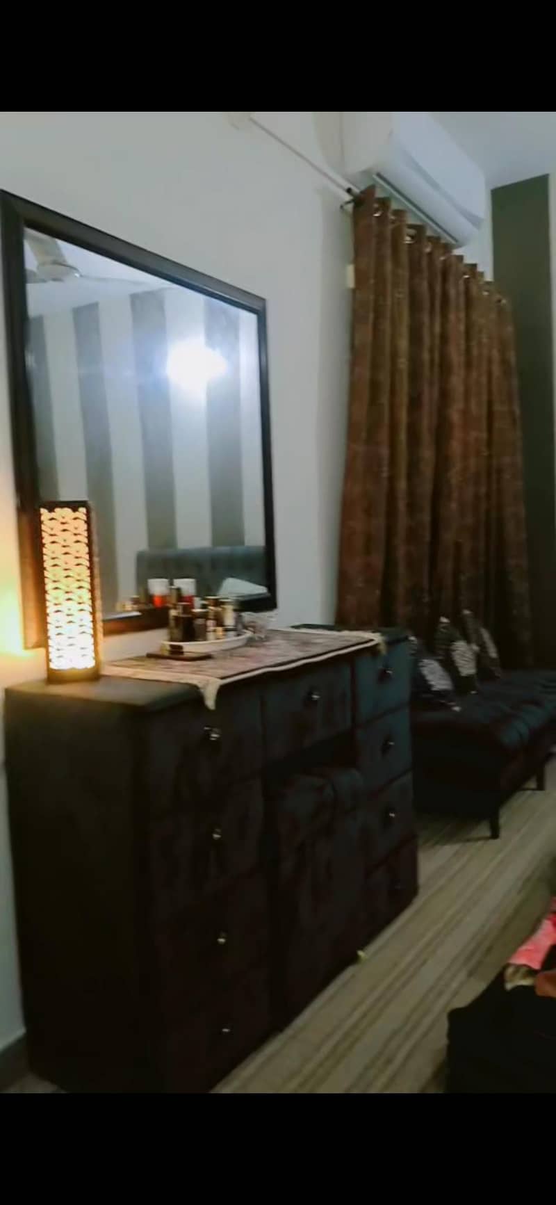 dressing table 1