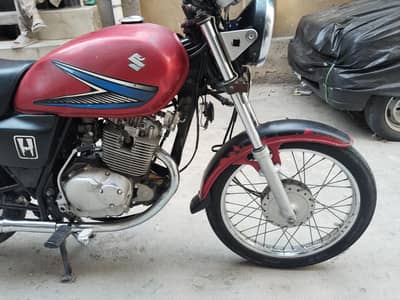 Suzuki gs 150 2016 model