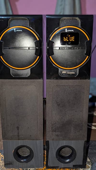 Lunan Bluetooth speaker heavy bass hall room contact me 03172297233