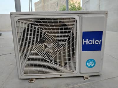 Haier 1 ton AC Non Inverter
