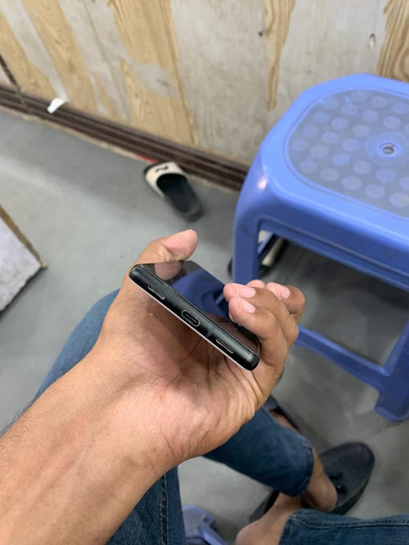 Google Pixel 6a 3