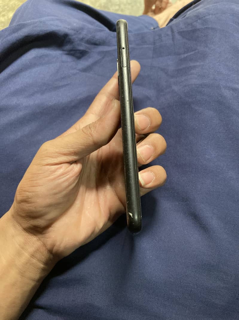 Google Pixel 4 3