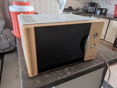 Kenwood MW430M Microwave Oven