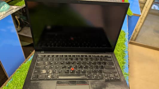 Lenovo Thinkpad X1 carbon i7 8gen