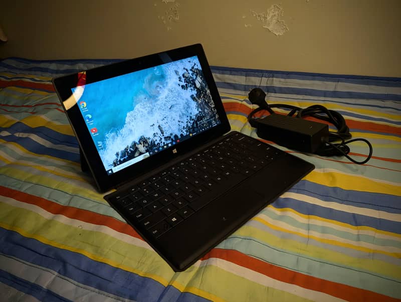 Microsoft Surface pro i5 Touch screen 1