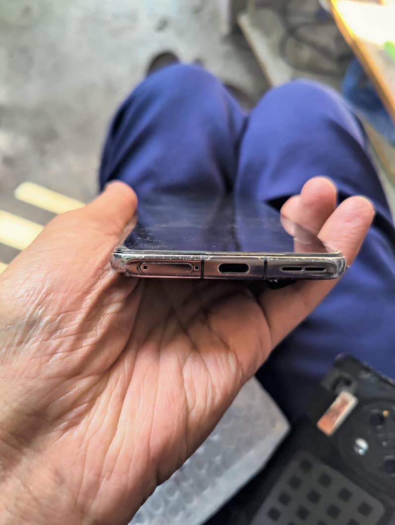 One Plus 10 Pro 3