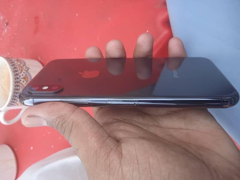 iPhone X 3