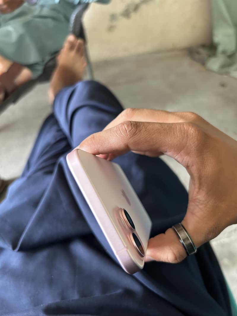 Apple iPhone 15 plus 1