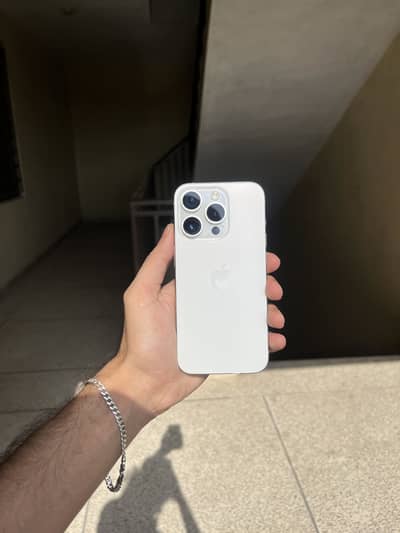 Apple iPhone 15 Pro