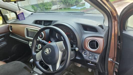 Toyota Vitz 2012