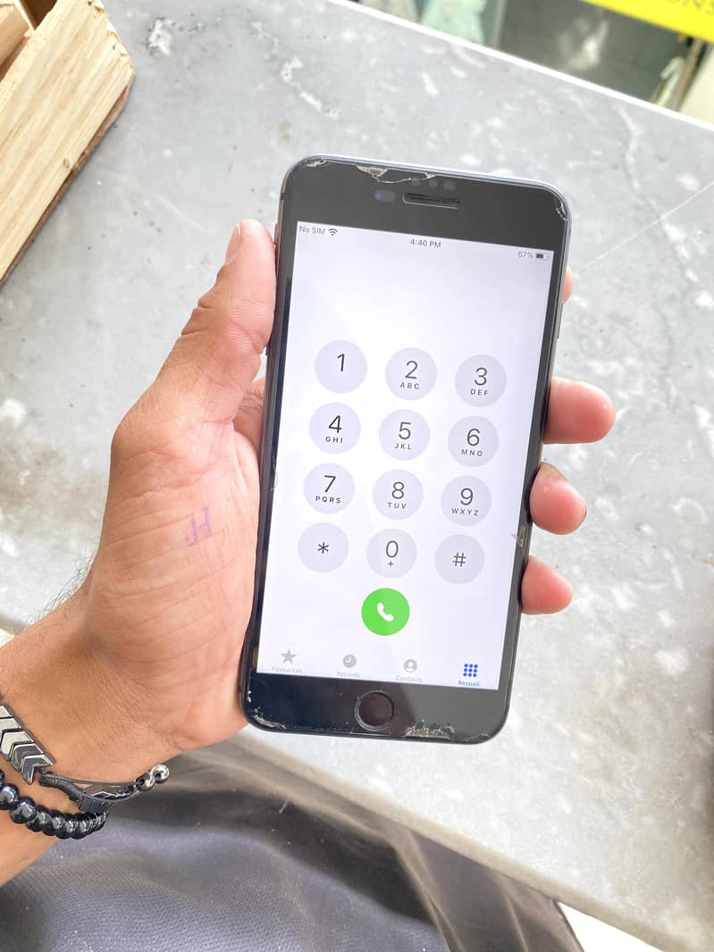 Apple iPhone 8 Plus 7