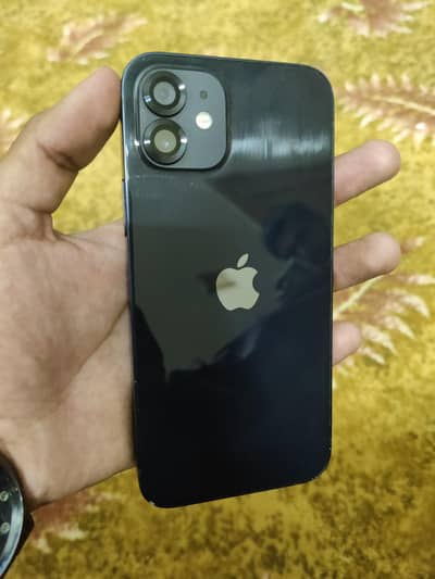 Apple iPhone 12