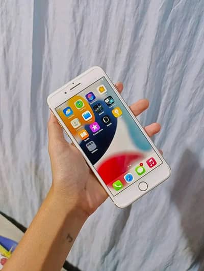 Iphone 7plus PTA approved 128gb My Whatsapp number 0341-15-94-140