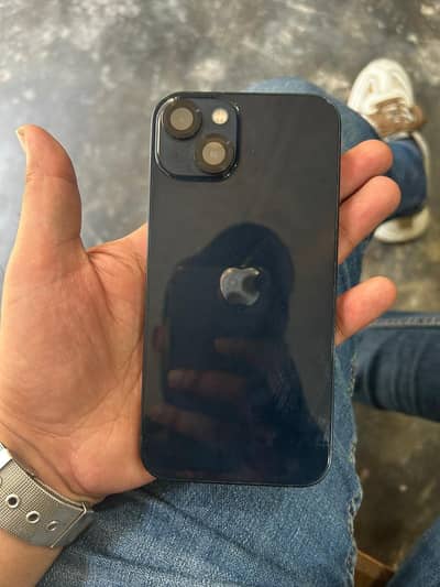 Apple iPhone 13