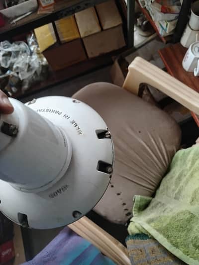 selling fan