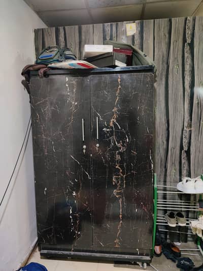 wardrobes / almari for sale