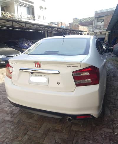 Honda City IVTEC 2015 Model White Colour