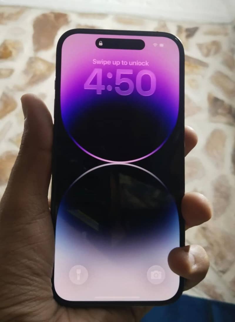 Apple iPhone 14 Pro 1
